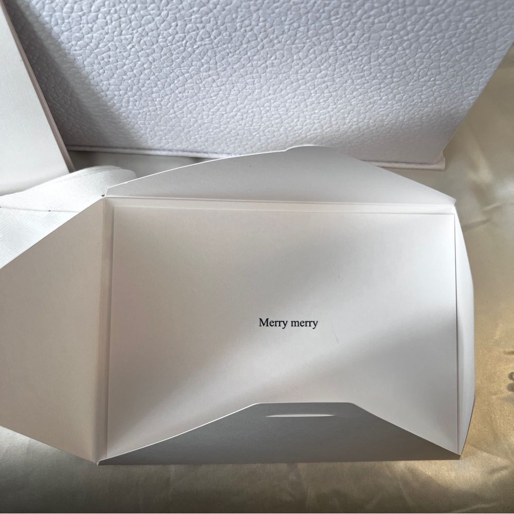 Dior Gift Box - Large - Picture 5 of 6